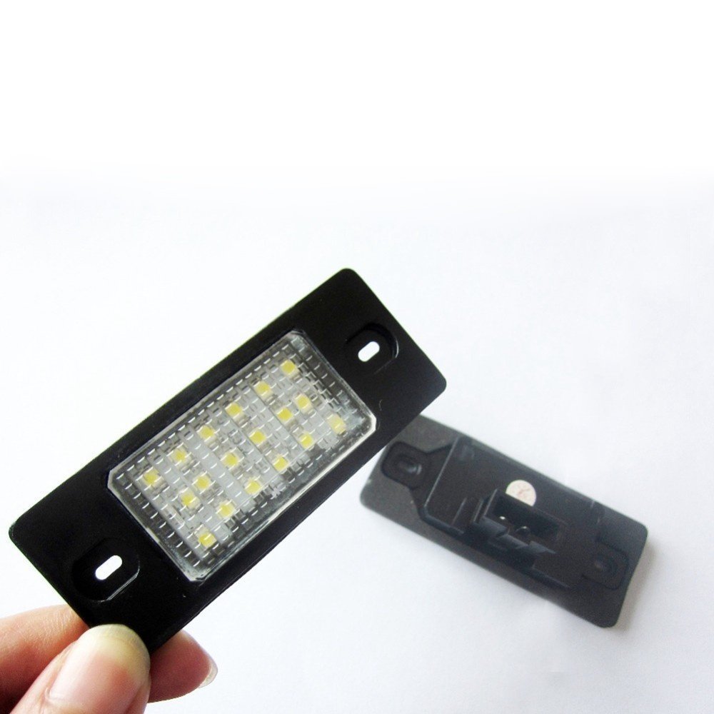 KATUR 1 para oświetlenie tablicy rejestracyjnej pasuje do VW Touareg Tiguan Golf Passat Porsche LED Car sem erros 18 3528 LED lampy tablicy rejestracyjnej