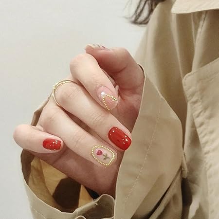 Amazon Co Jp ネイルチップ 接着剤付き 24枚入 原宿系 夢幻 Diyネイルチップ 優雅ネイル ファッション 可愛い 個性的 女性ファッション 取り外し可能 人工 フルカバー フェイクネイルズ 丸釘 着用可能な ネイルチップ 01 ビューティー