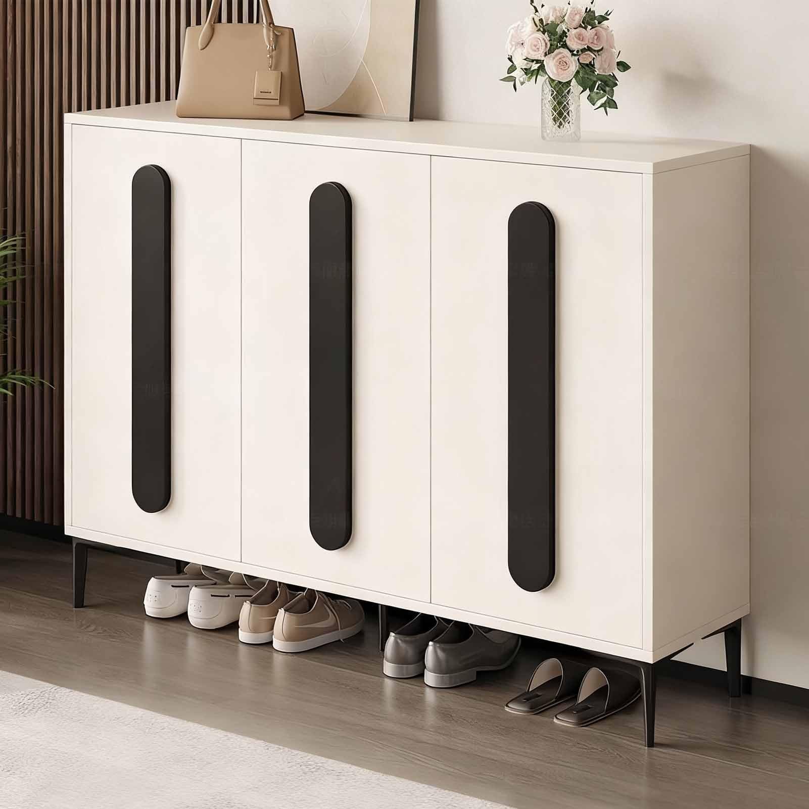 Meuble à chaussures pour entrée propre et salon moderne organisé