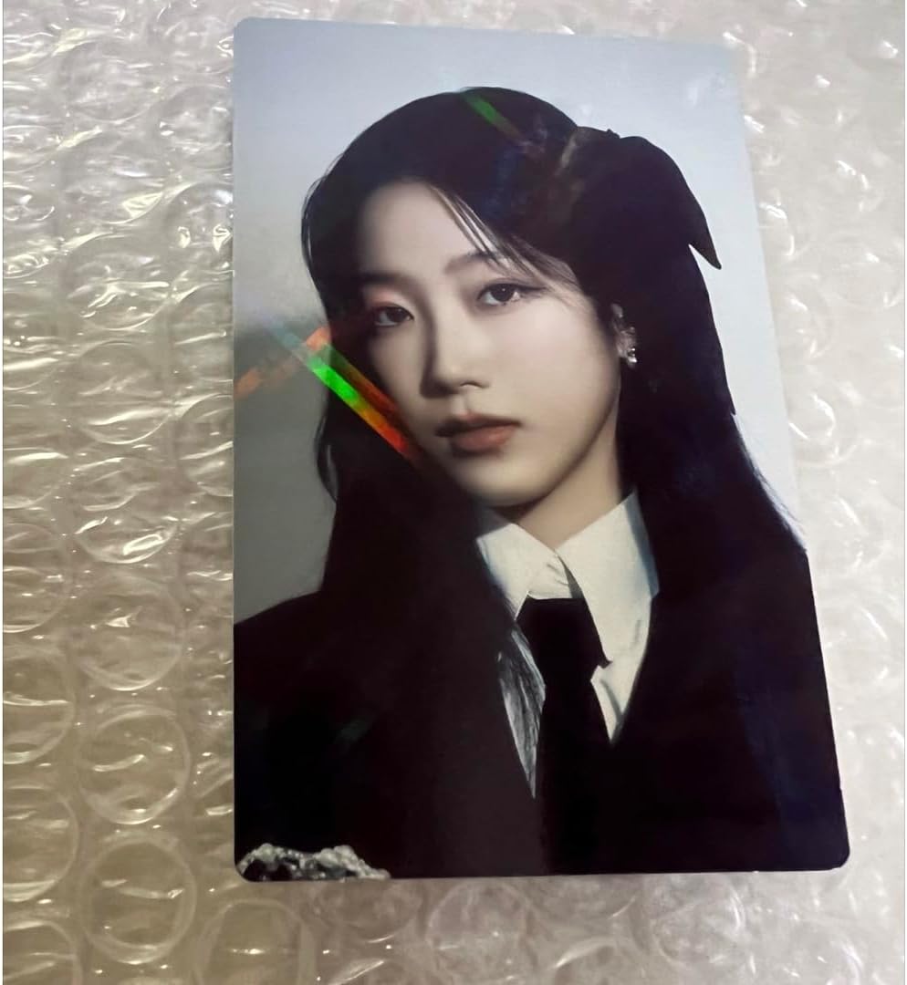 ルセラフィム CRAZY トレカ ホログラム 2500枚限定 LE SSERAFIM CRAZY