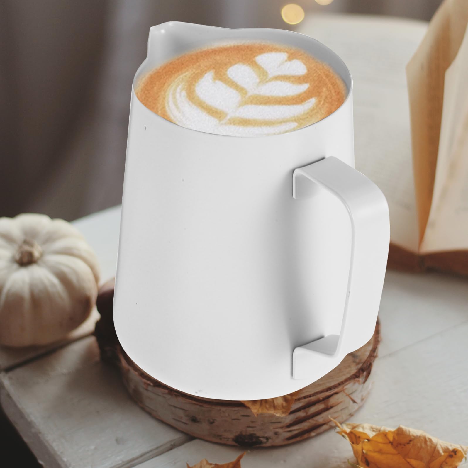 Jarra para Espumar Leche Acero Inoxidable Teflón Antideslizante Jarra para Café Latte con Fácil Vertido y Limpieza Ergonomía Cómoda Hogar y Cafeterías