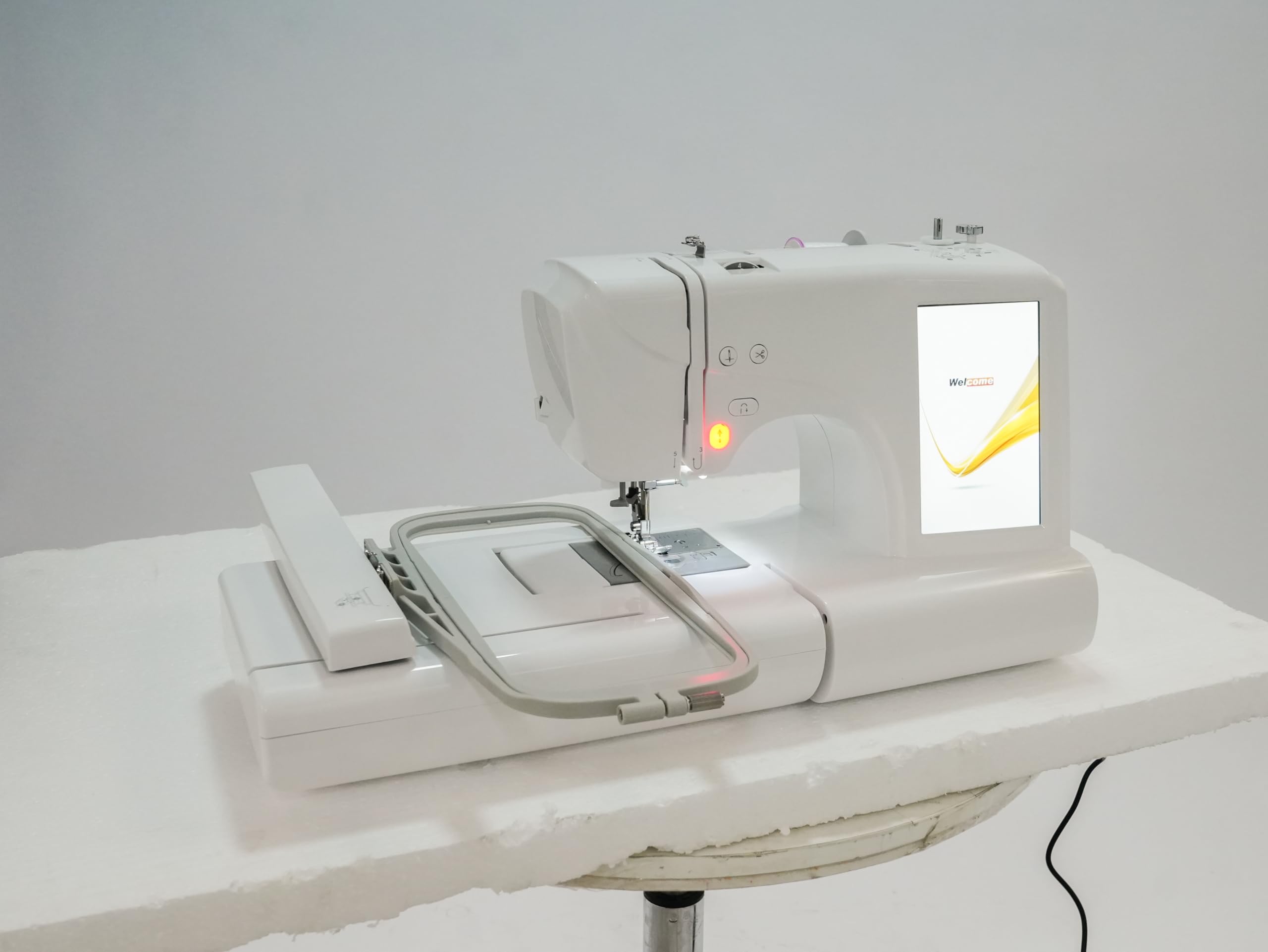 Computer Näh- und Stickmaschine,96 Stickmuster,162 Nähmuster | Kombi-Maschine zum Nähen und Sticken,USB-Musterimport, 7-Zoll-LCD-Bildschirm und LED-Nählicht Embroidery-Maschine