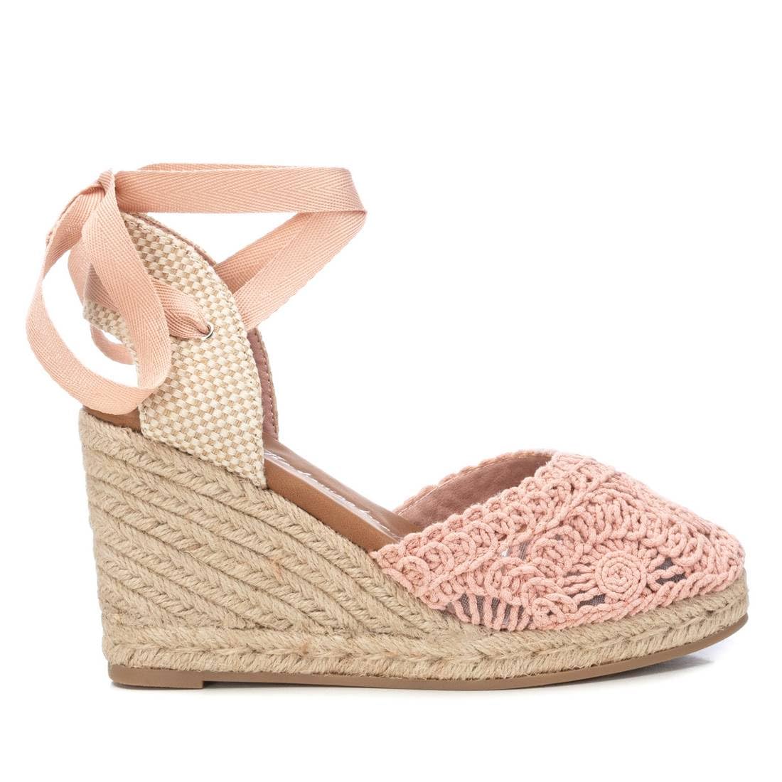 XTI - Sandalias con Cuña Mujer - Calzado Cómodo y Versátil - Moda casual
