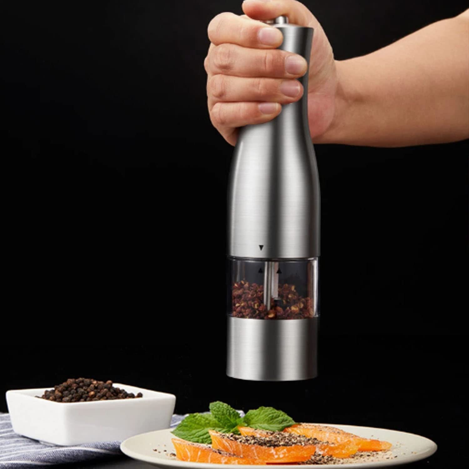 Macina Spezie Elettrico Macina Sale e Pepe Automatico a Batteria con Luce LED e Ruvidezza Regolabile Agitatori in Acciaio Inossidabile, Argento