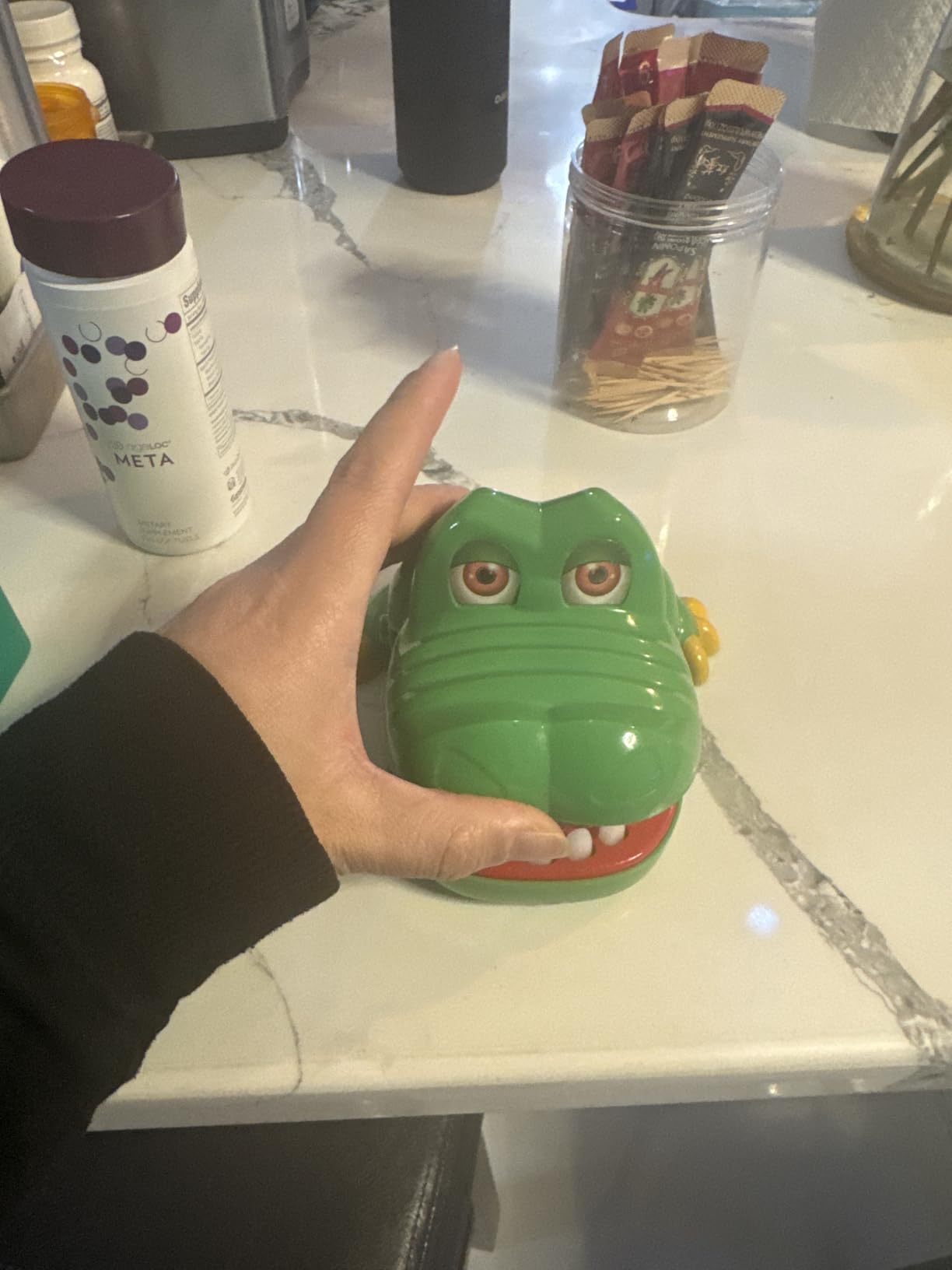 iShyan Crocodile Teeth Game for Kids