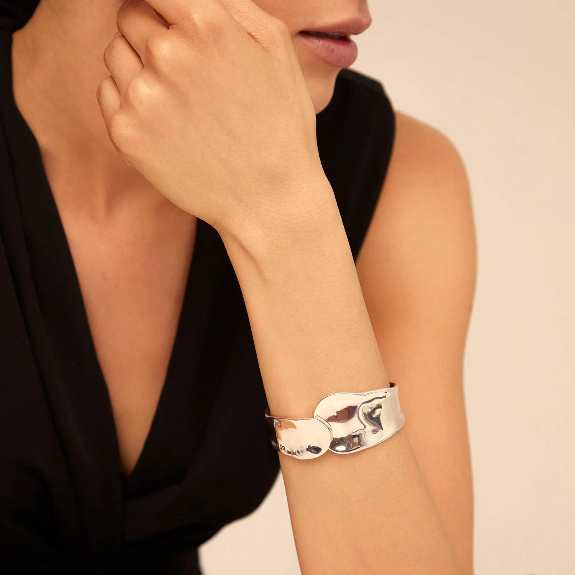 Uno de 50 Bracciale rigido lega metallica placcata in argento sterling