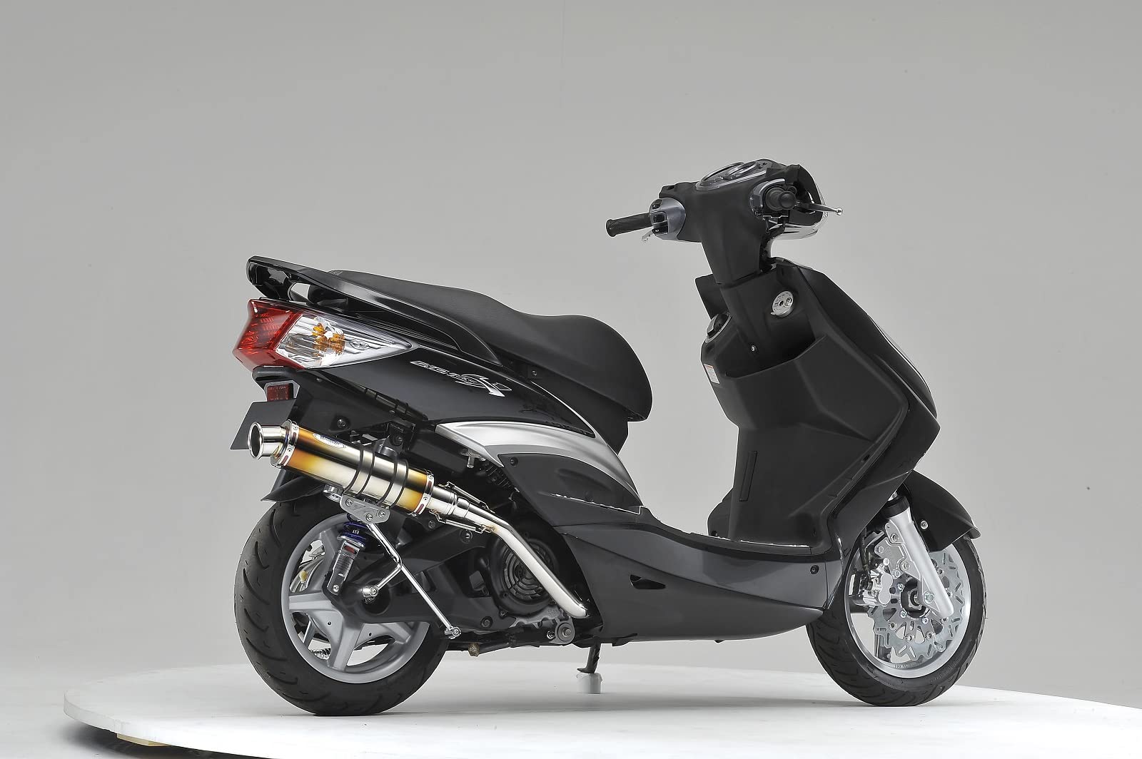 Amazon | Realize シグナスX バイクマフラー BC-SE12J EBJ-SE44J 1型 2 