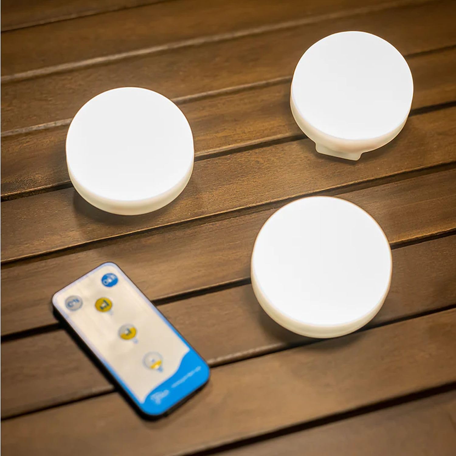 Akku Leuchtmittel LED 3er Set tragbar mit Haken Magnet Ø 6,5 cm 2700 K dimmbar Fernbedienung USB IP54 Campingleuchte Licht Lampe außen innen