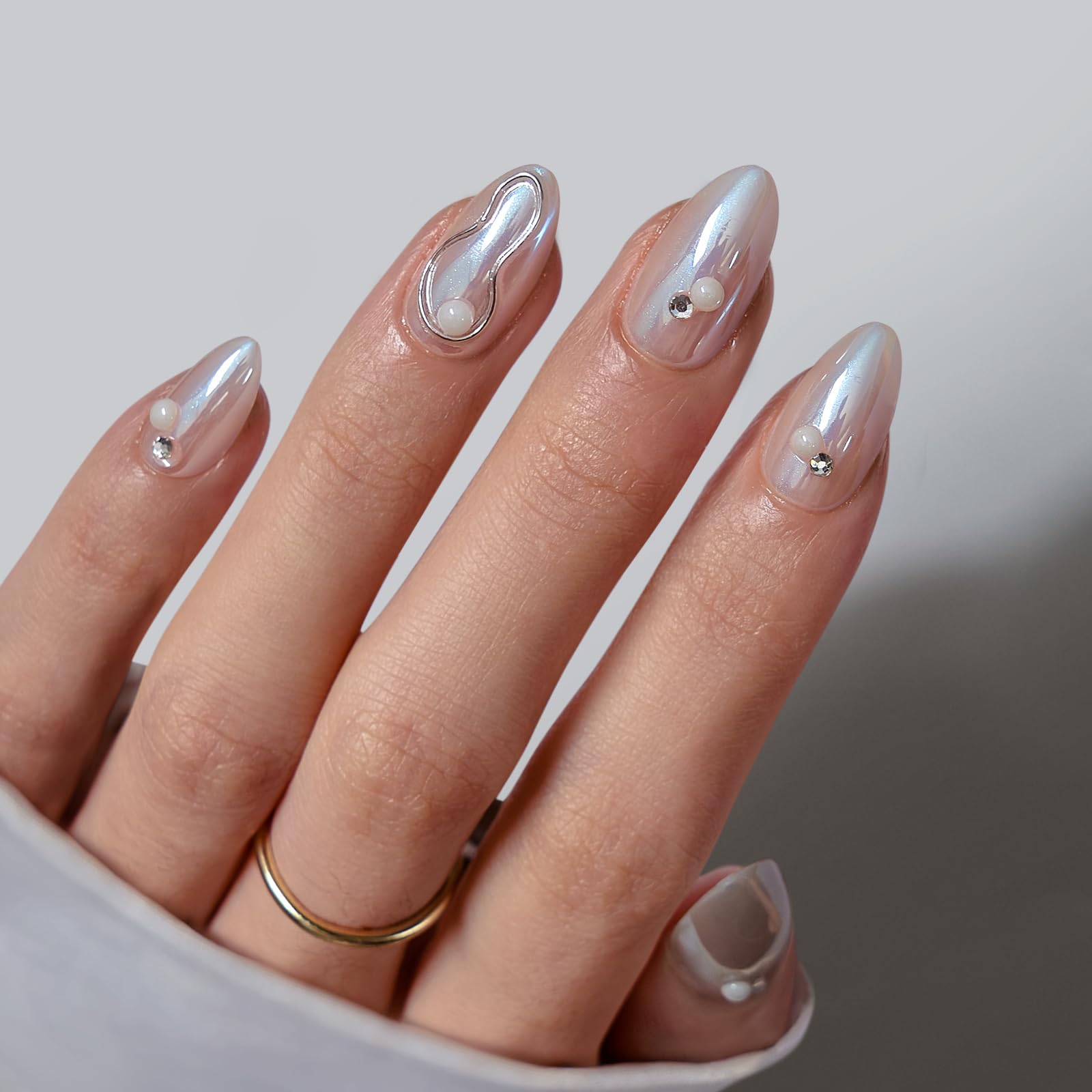 BTArtbox Press On Nails - 32pcs Almond French Tips -22 BTArtbox Press On Nails - 32pcs Almond French Tips -22