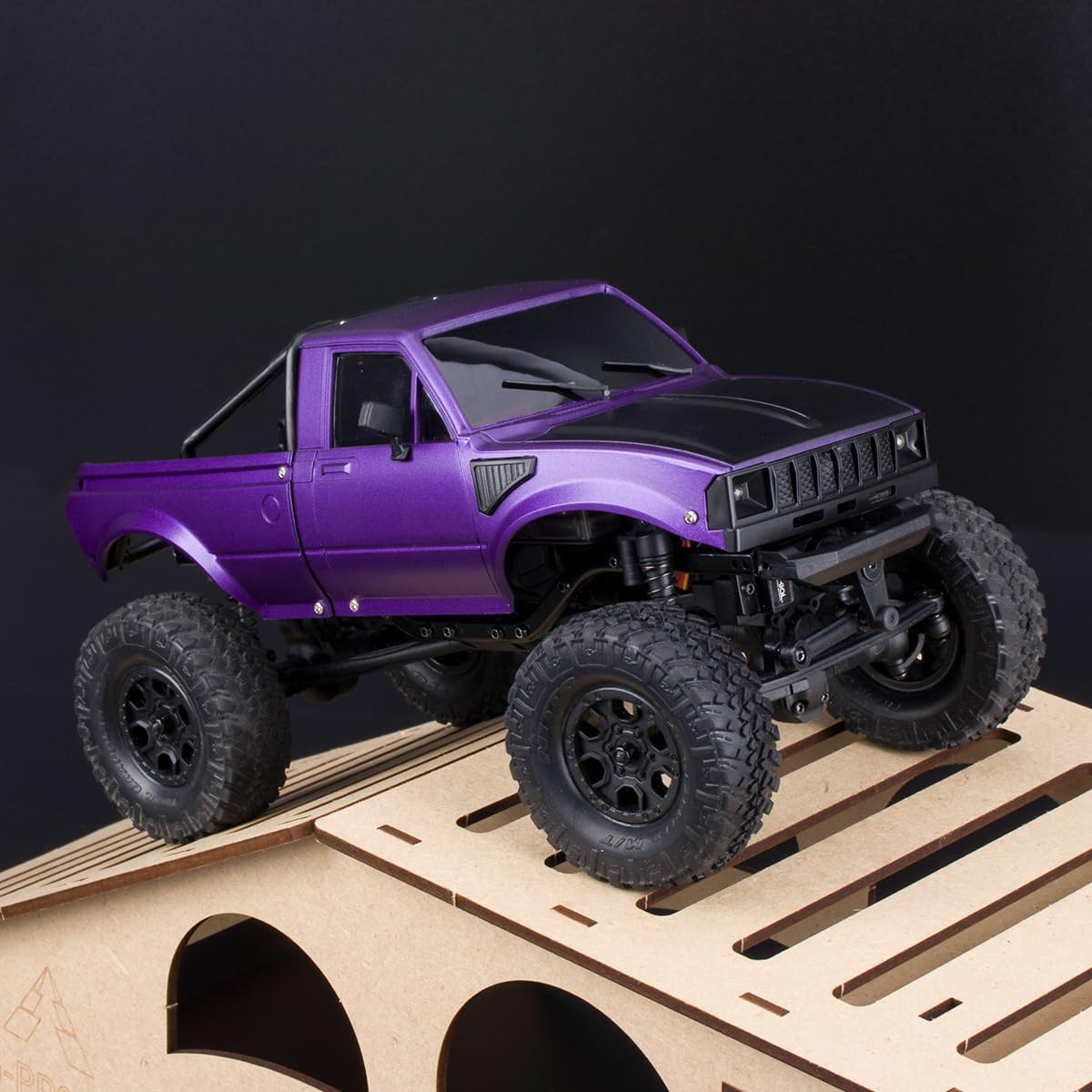 Pickup Hard Body Shell with Bed Rack 133mm Wheelbase for 1/24 RC Crawler Axial SCX24 C10 Bronco Jeep Wrangler Base Camp 4Runner Parts (Purple)