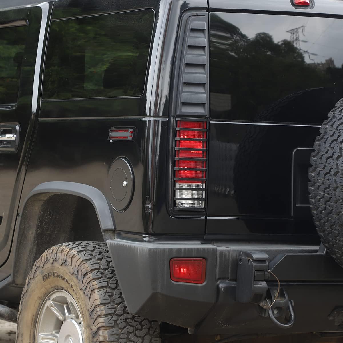 2Pcs Carbon Steel, Black, Tail Brake Light Lamp Bezels Covers Trim, Taillight Bezel Guard Trim Cover Fit for Hummer H2 2003-2009