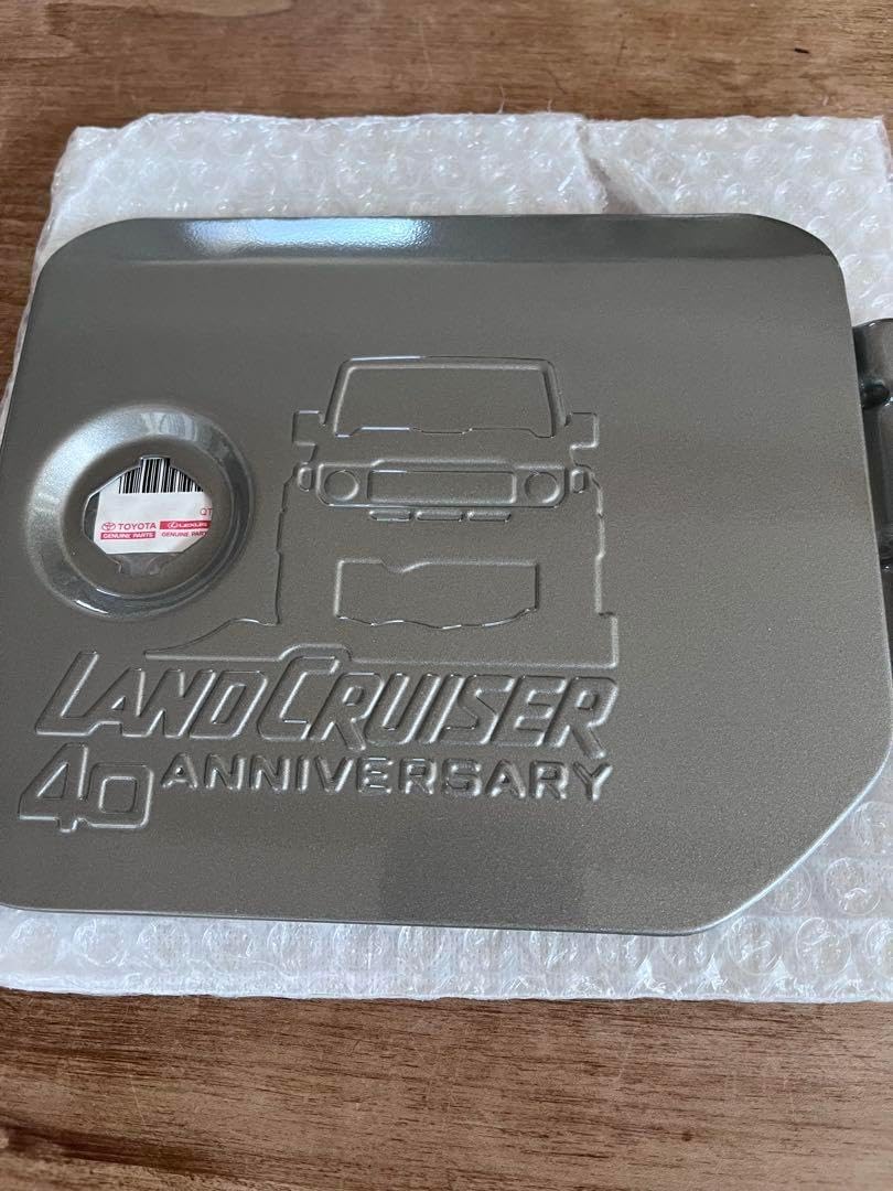 ランドクルーザー70 40周年 フューエルリッド & エンブレム 海外販売品