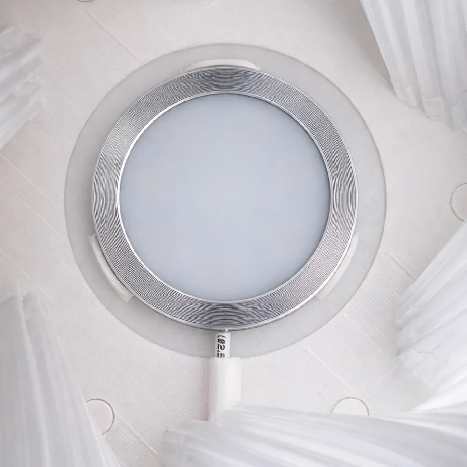 Lámpara Wave Translúcida Texturizada, Luz de Ambiente para Decoración de Interiores, Lámpara de Mesa
