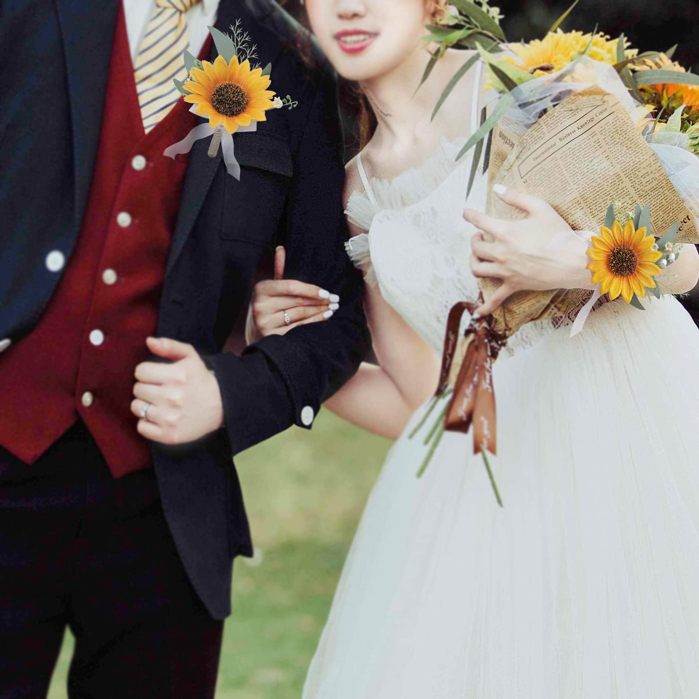 Artificial Flowers,Sunflower Boutonniere,Bride Groom Bridesmaid Wedding Flower Boutonniere Corsage Set Simulation Sunflower,Formal Dinner Party and French Rustic Fall Vintage Wedding