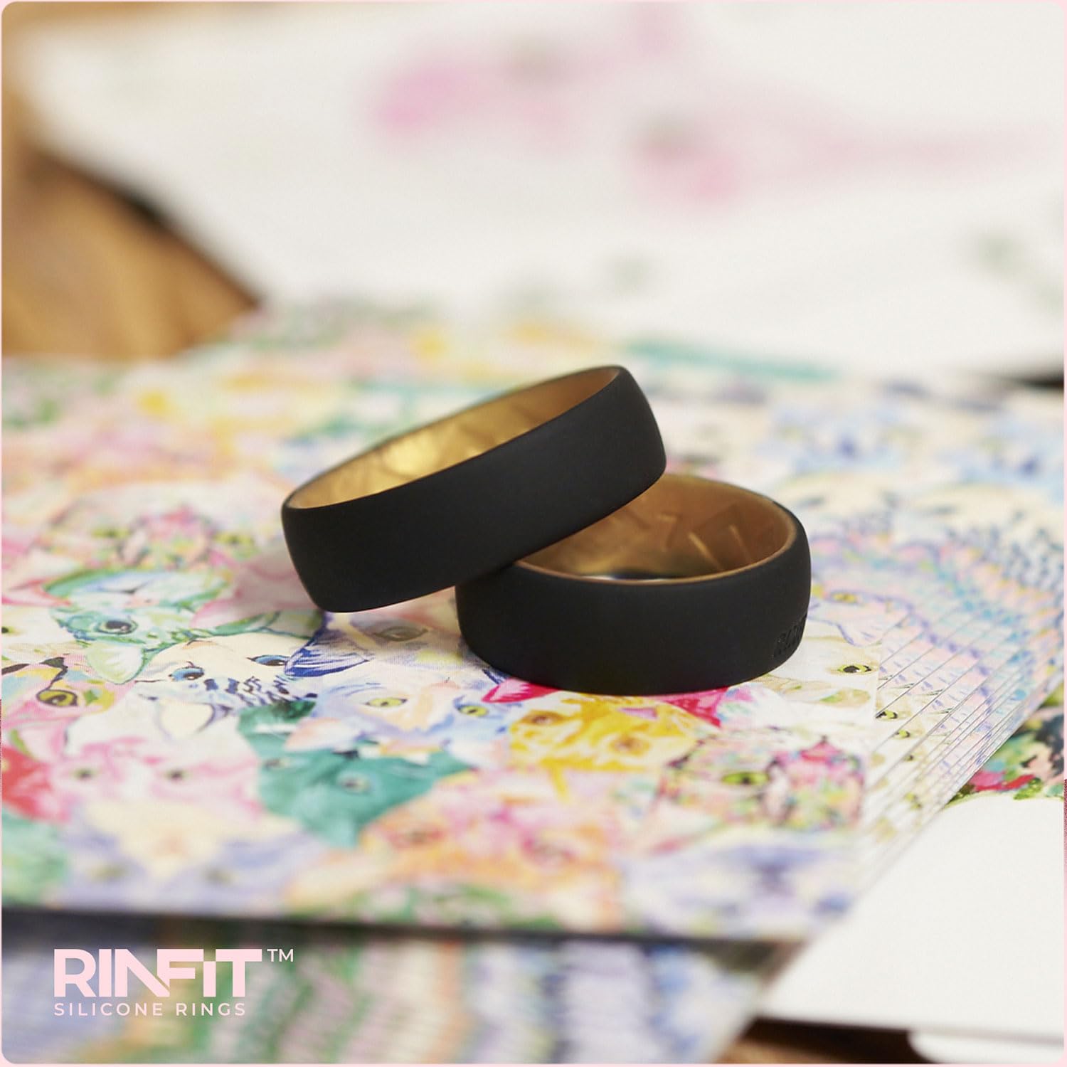 Anillos de silicona para mujeres y hombres, 0.276 in de ancho, 0.079 in de grosor, juegos de alianzas de boda de silicona a juego – Anillo de goma de diseño patentado de dos tonos, Silicona, 2