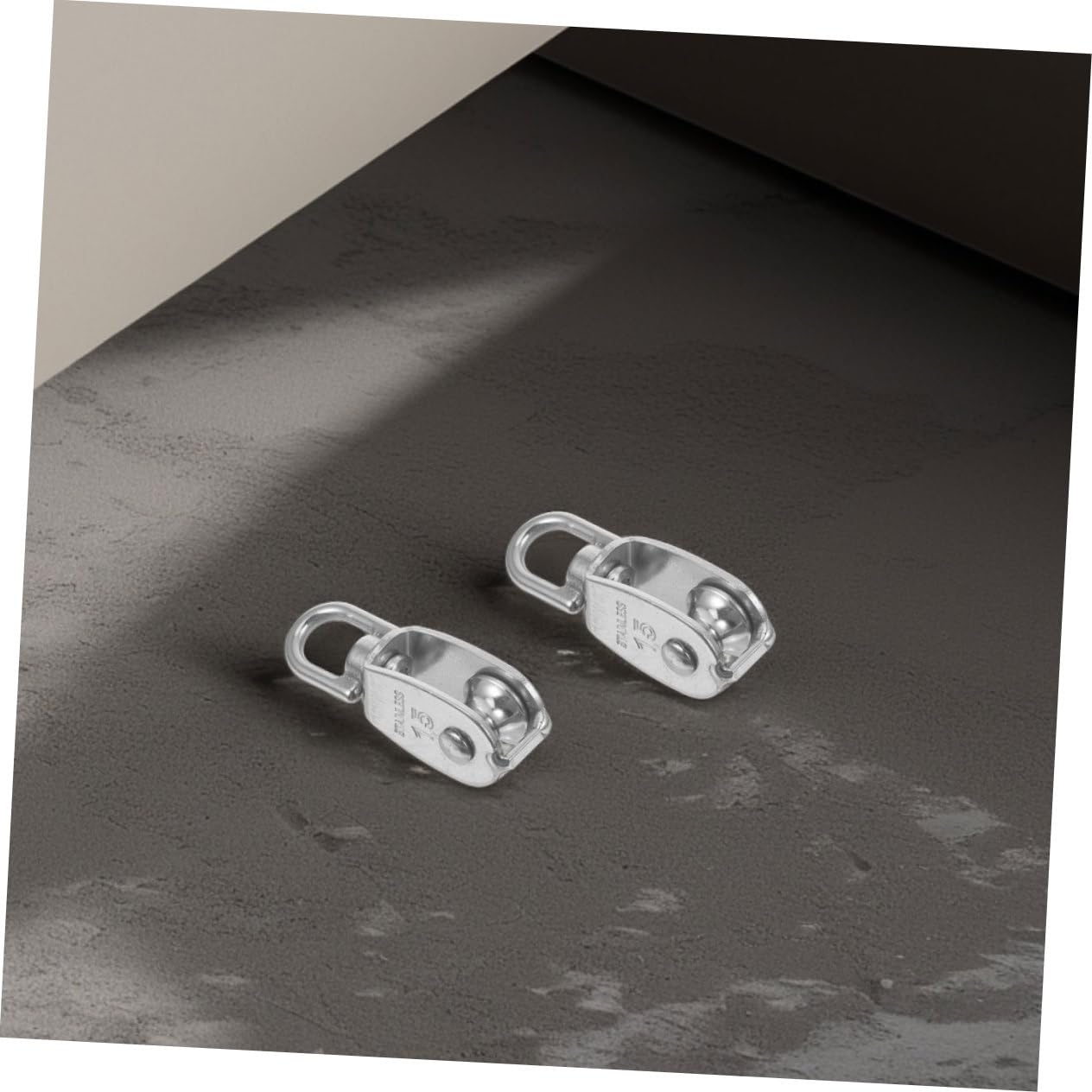Mikinona 10 pièces Poulie de Levage Acier Inoxydable Poulies Simples Pivotantes pour Câble et Corde Système de Traction Sécuritaire et Adaptées Aux Charges Lourdes