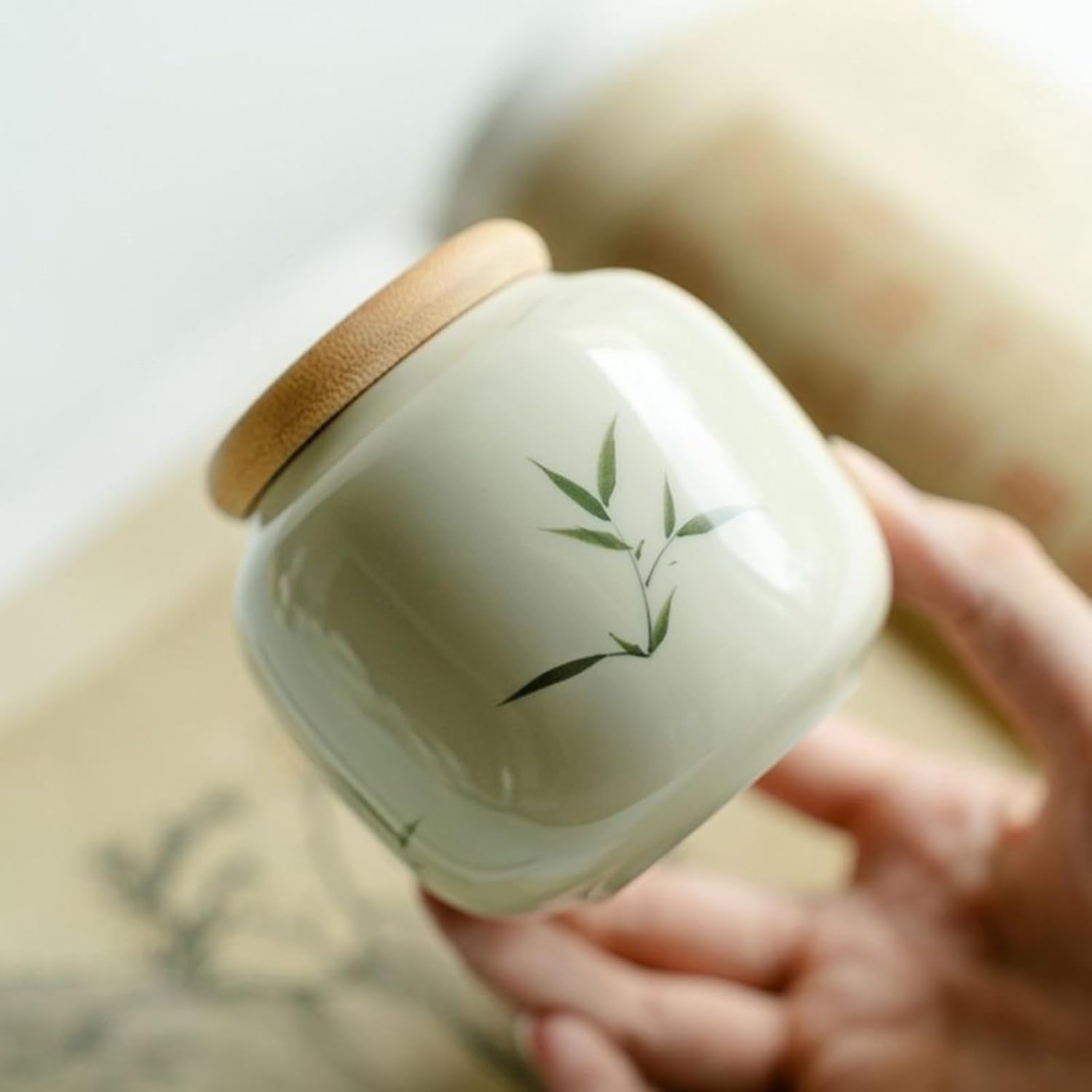 Hand-drawn Mini Ceramics Tea Canister, 260ml 8.8oz, Household Storage Tank Sealed Storage Tank