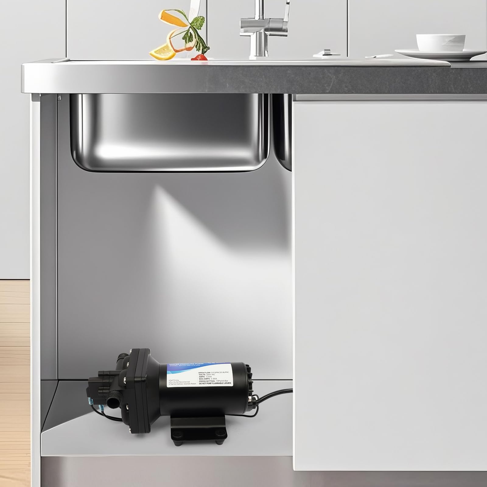 Membran-Druckpumpe 184 W, 20 l/min, Saughöhe 3 m, Förderhöhe 40 m, Druckwasserpumpe (2,4–5,6 kg), Ein-/Auslass φ20 mm (Außengewinde), Membranpumpe mit 1/2 Zoll Schlauchanschluss für Camping, Boote