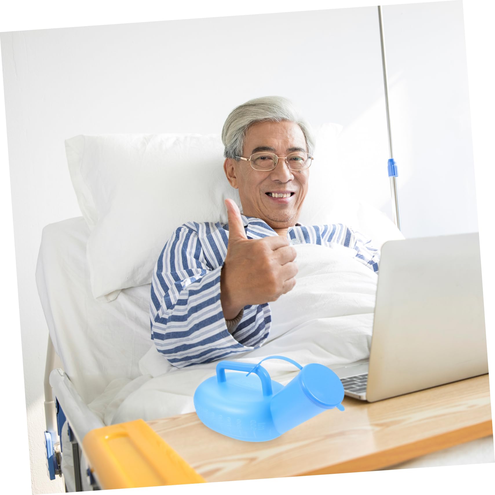 FRCOLOR Large Capacity Urinal Urine Container Convenient Urine Bottle Plastic Urine Bottle Reusable Urine Bottle Reusable Adult Urinal Travel Supply or Chamber Pot Aldult Elder