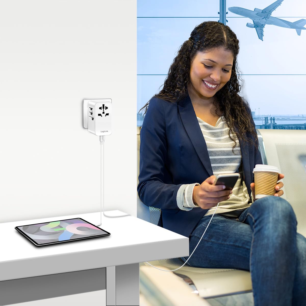 LogiLink PA0357 - Fuente de alimentación Universal de Viaje con 10 Tipos de Enchufe para >200 países, 70 W y PD (PowerDelivery) y QuickCharge, 3 Puertos USB, ignífugo