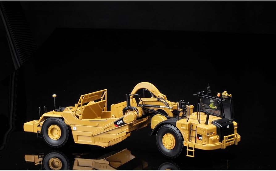 Amazon.com: Diecast Masters 1:50 Scale Caterpillar 621K Scraper