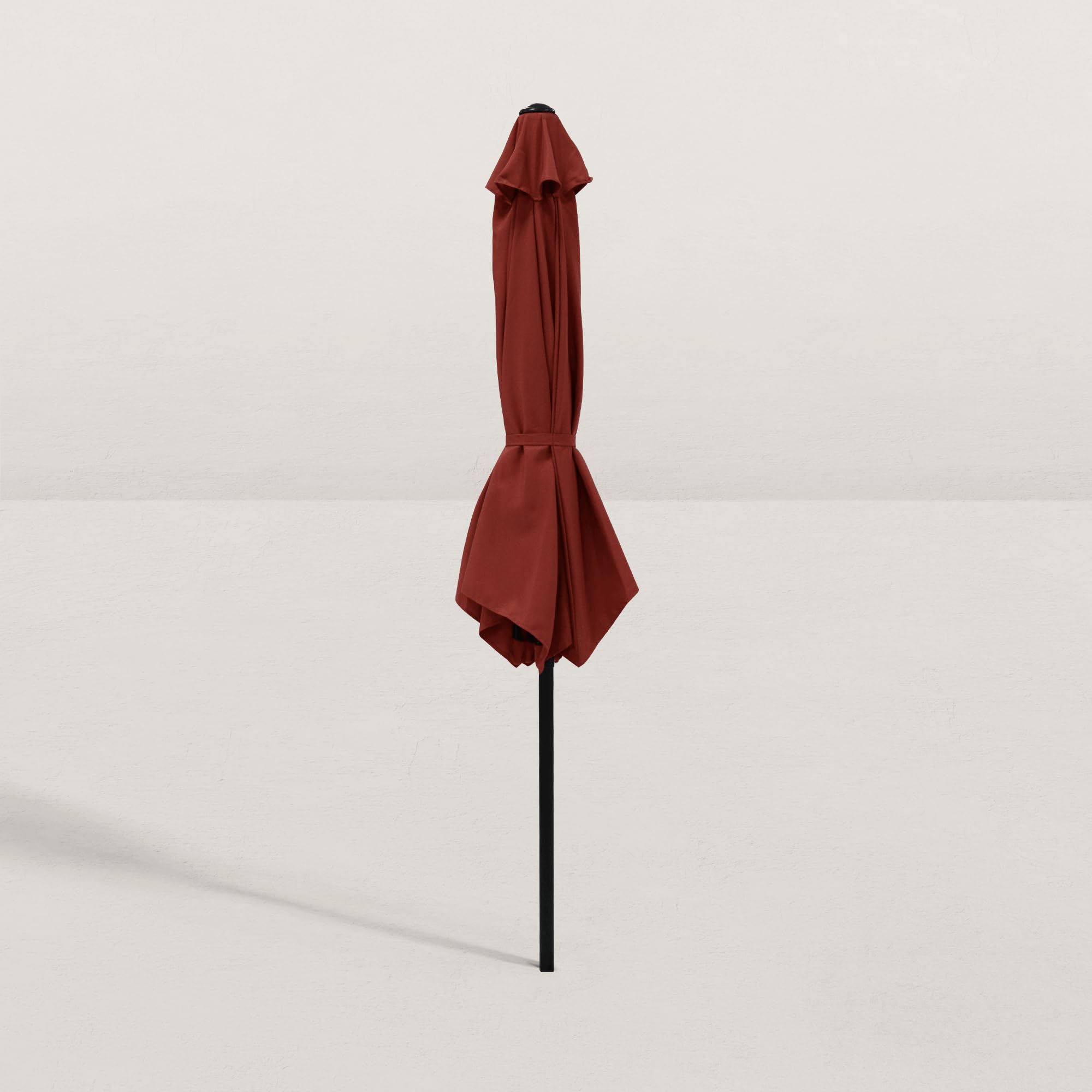 JJ. Parasol droit rond inclinable Juanito Ø270 cm Parasol droit Ø2,7 m Meilleur rapport qualité/prix Ouverture avec manivelle Rouge oxyde