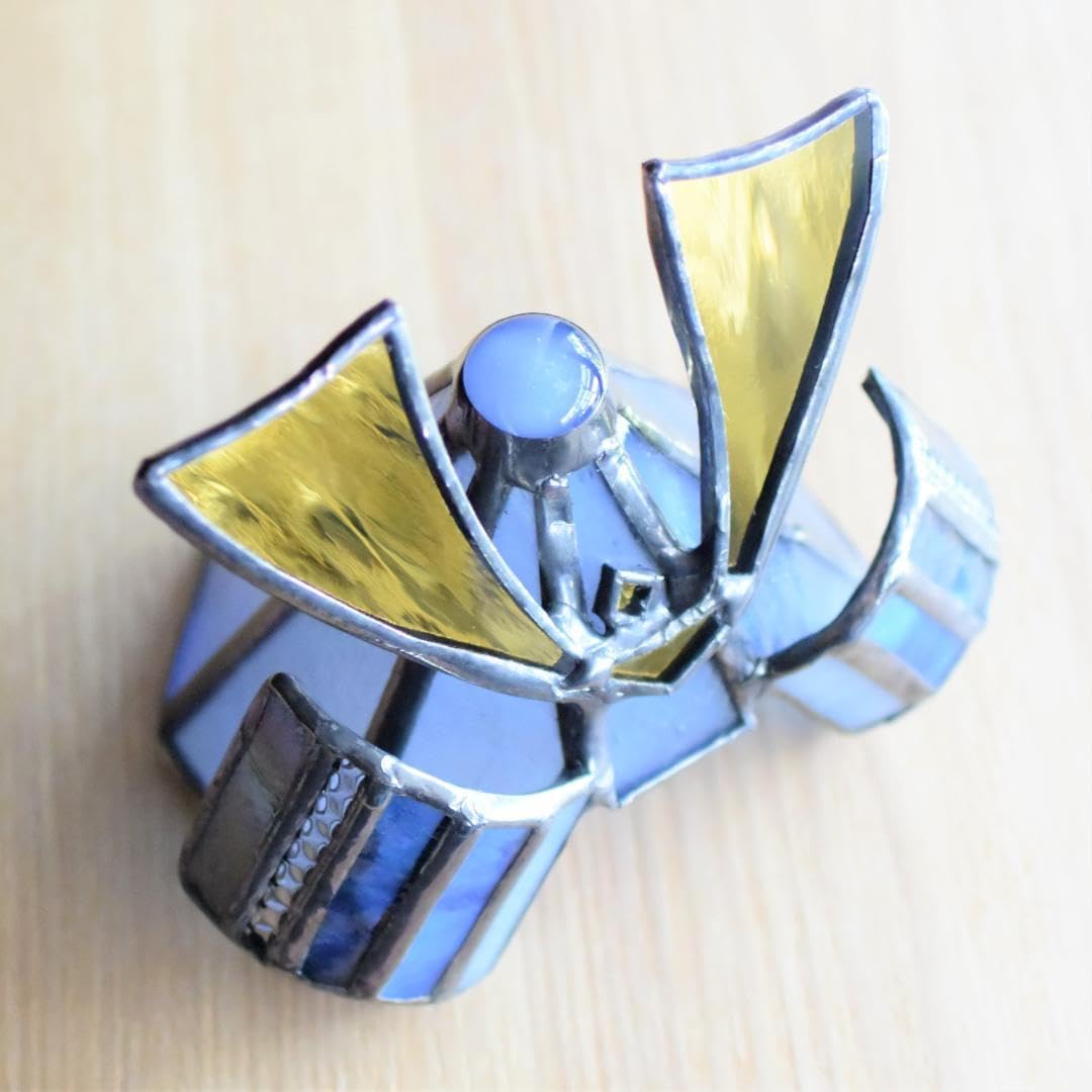 売約済み。ステンドグラスのミニ兜(KB14)