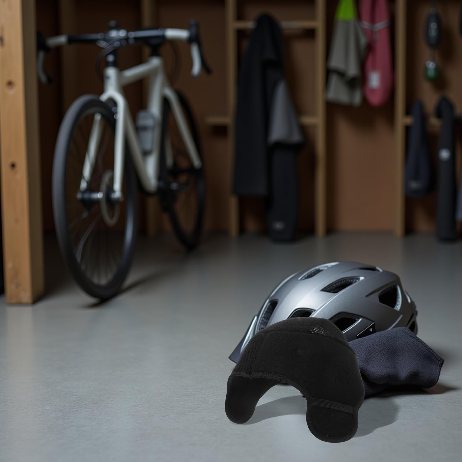iplusmile Inserto per Casco Termico in Spugna Imbottitura Rimovibile, Isolamento e Adattabile a Condizioni Variabili, per Snowboard e Ciclismo All'aperto, Colore Nero