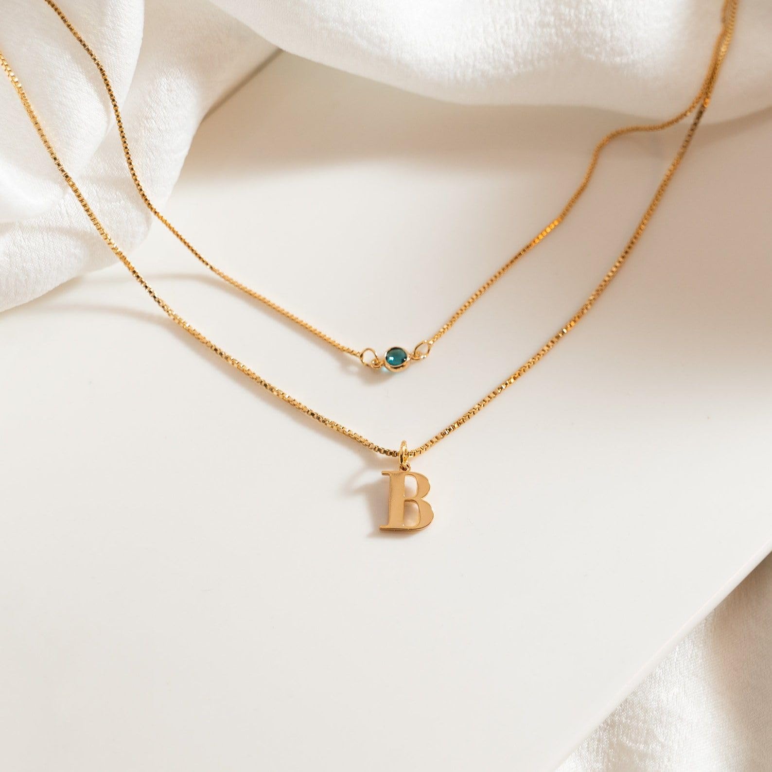 Personalizzato collana con iniziale con pietra portafortuna, su misura a strati pietra portafortuna collana con iniziale, due a strati Natale per lei