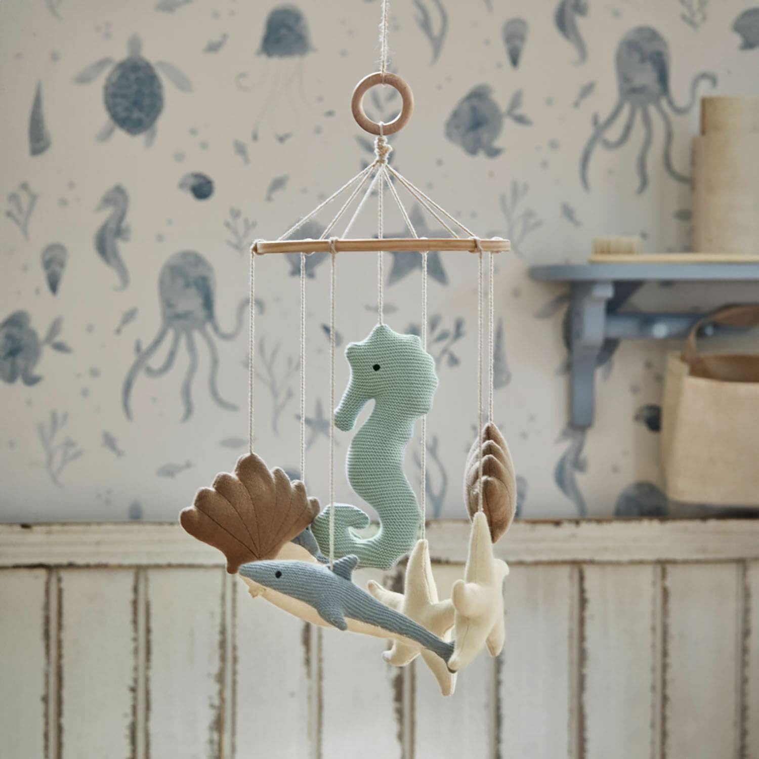 LOBERON LOBERON Mobile Twinkledream - beige/braun/blau, beige/braun/blau | Meeresfiguren in Sanften Farben, Maritimer Charme, Babyausstattung, Kinderzimmer-Accessoire, Baumwolle, Polyester, Buchenholz