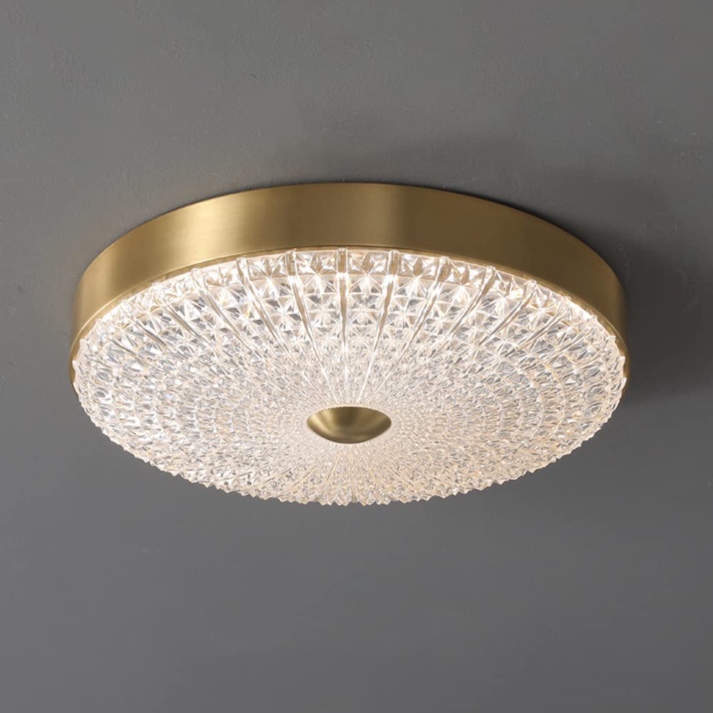 Plafonnier rond vintage en laiton un luminaire d'intérieur aux finitions soignées