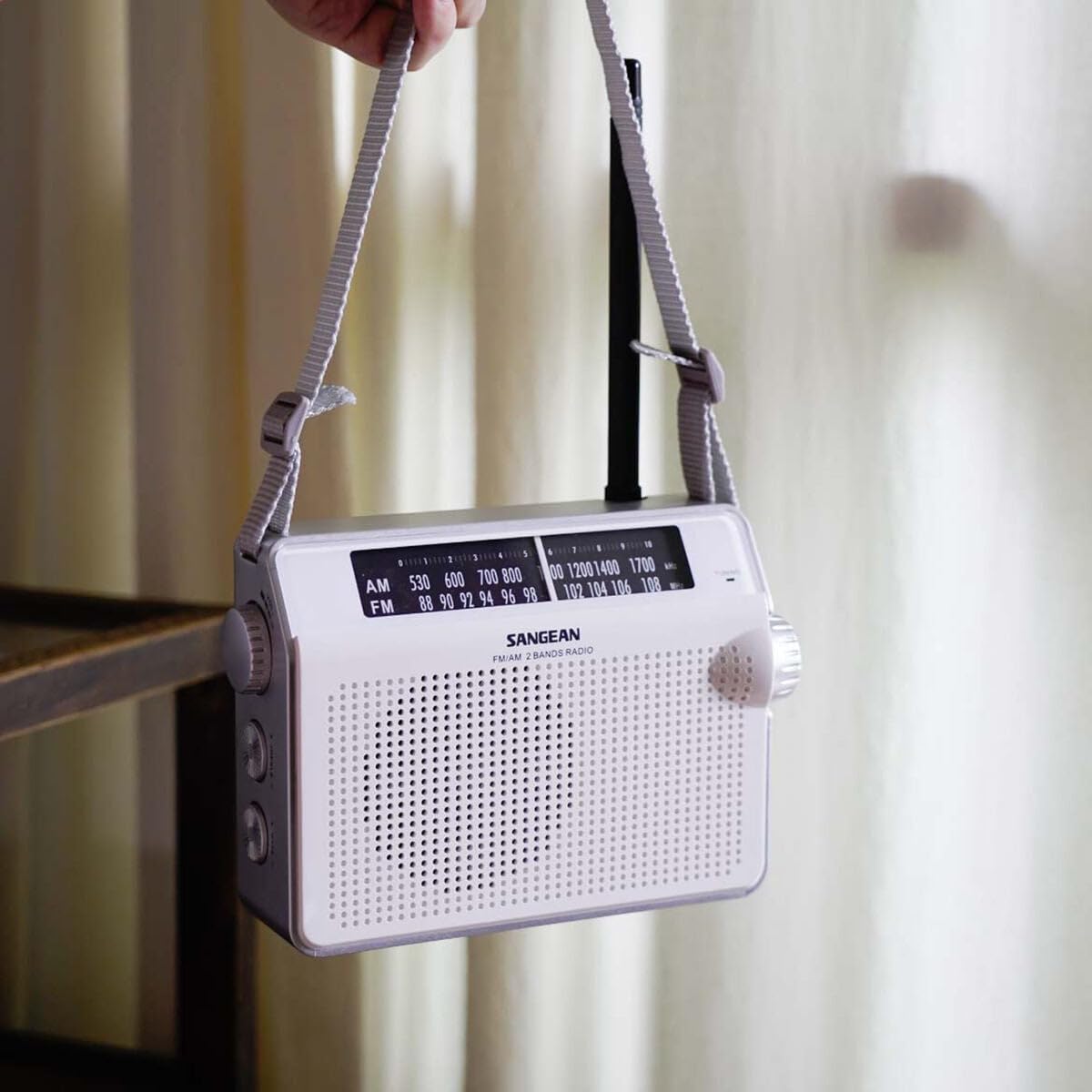 Sangean PR-D6 - Radio Portable (importado)