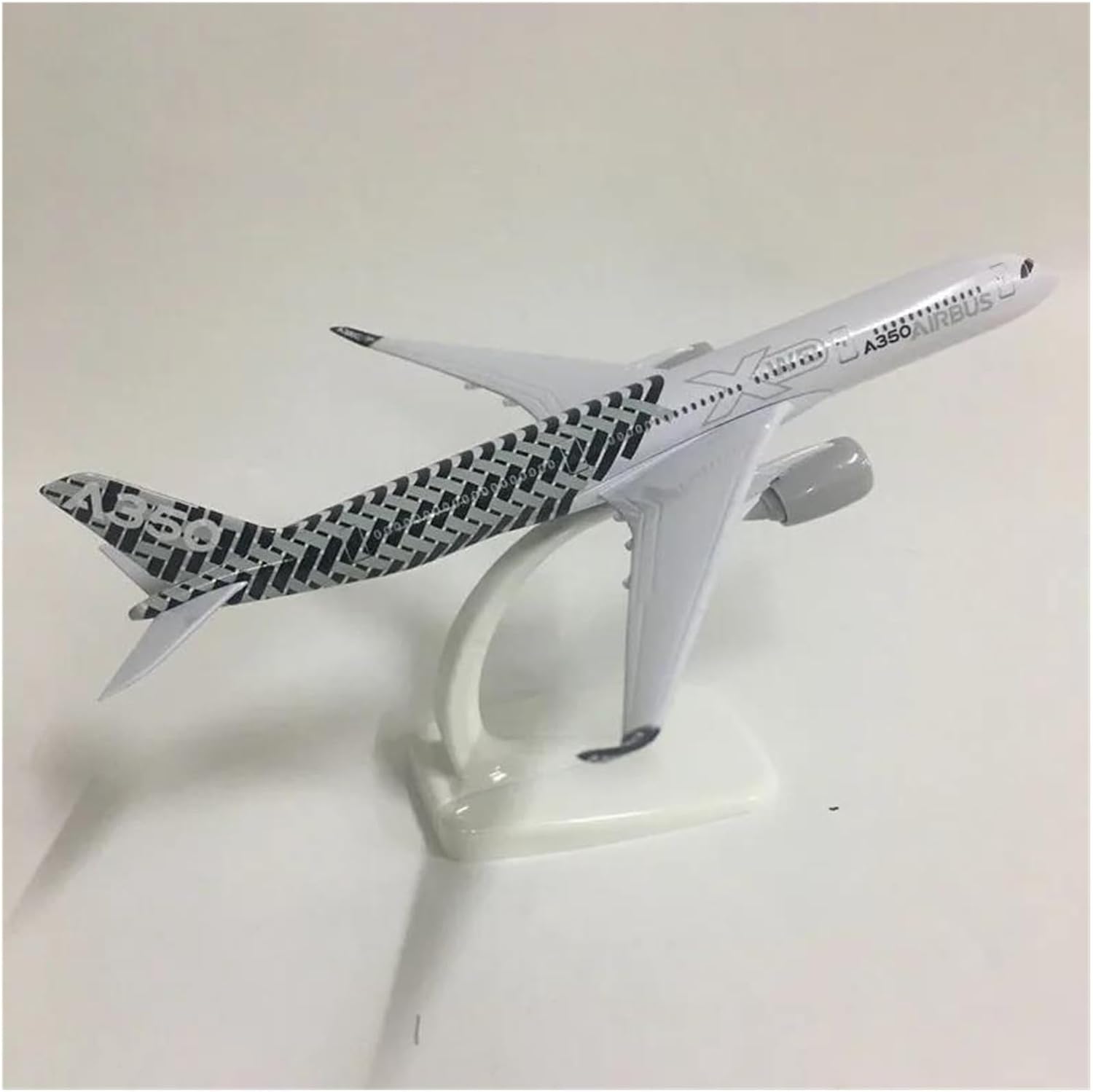 Miniature Scale 1:300 for Airbus A350 Plane Model Aircraft 20cm Diecast Metal Planes Toys Gift Flying Toy Game Kits