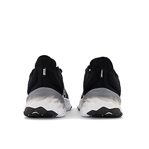 New Balance Women's Fresh Foam Roav V2 Sneaker