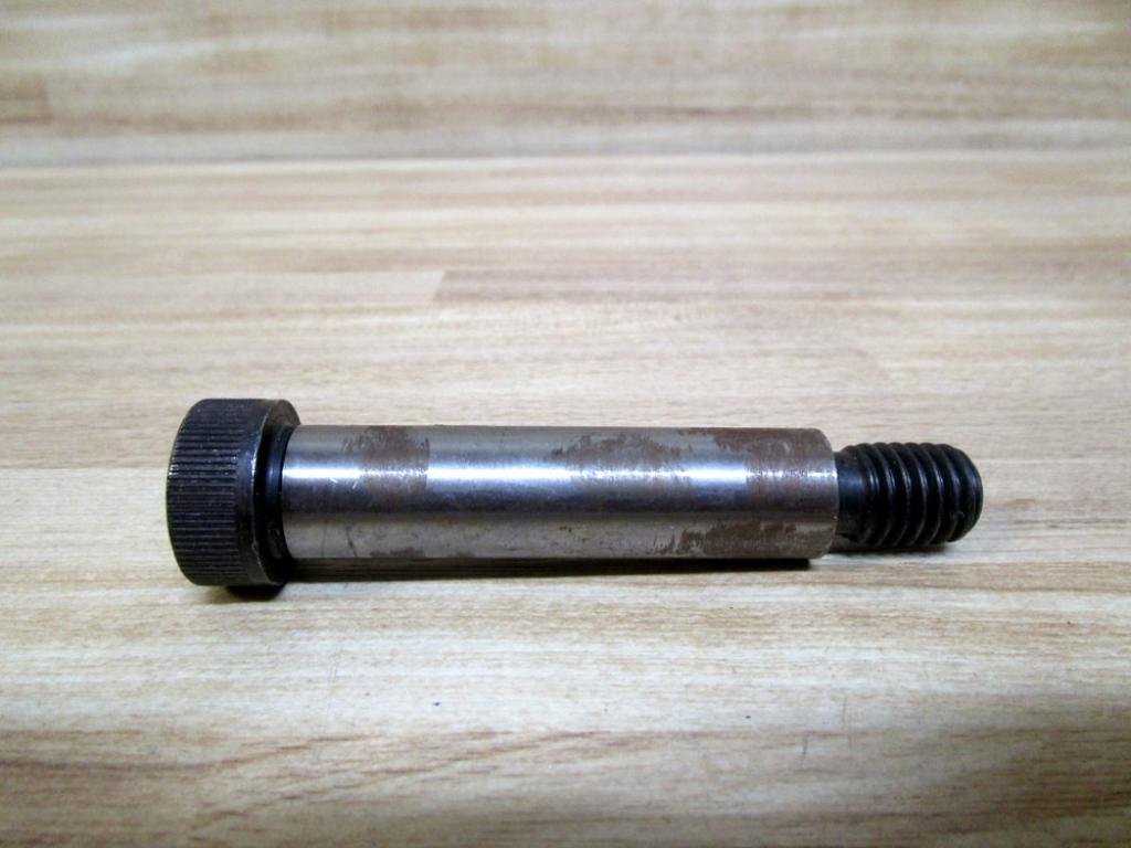 13975 Hex Socket Head Shoulder 5/8x2-1/2" (Pack of 19)