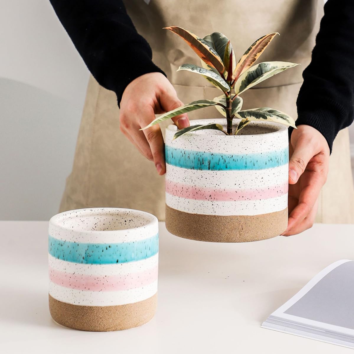 SEWACC 2 Stück Retro Blumentopf aus Keramik Tischblumentopf für Sukkulenten und Blumen Handbemalt Schlichtes Design Dekorativ für Hotel und Shops