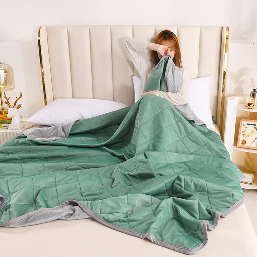 Amazon｜冷却ブランケット、夏用軽量アイスブランケットは寝汗を吸収