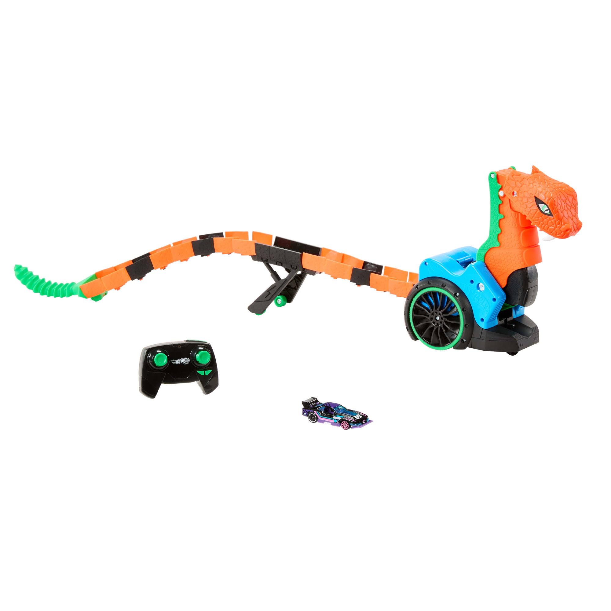 Hot Wheels Let's Race - R/C Sfida al Serpente, veicolo radiocomandato ispirato alla serie Netflix con lanciatore e rimorchio, macchinina GT Scorcher in scala 1:64 inclusa, JGD11