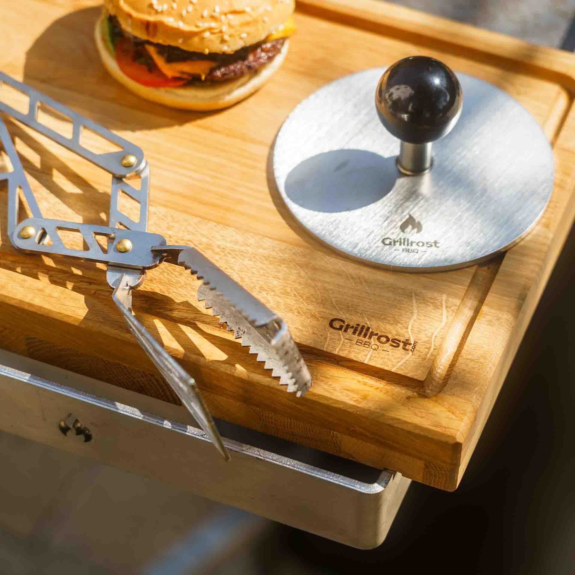 Grillrost.com Das Original Burger Smasher - mega stabile Edelstahl Burgerpresse, handgeschweißt für Plancha und Feuerplatte | Burgerpatties direkt auf der Feuerplatte