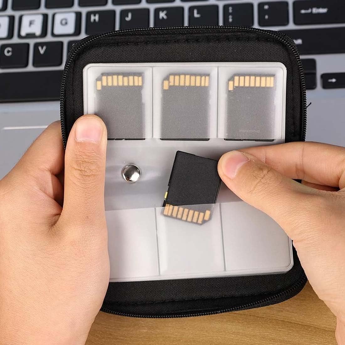 2 Pezzi Custodia per Schede di Memoria, Custodia per Memory Card,Porta Schede SD, 22 Fessure, 18 Slot per Schede per SD, SDHC, Micro SD, Mini SD e 4 Slot per Schede CF, Microfibra