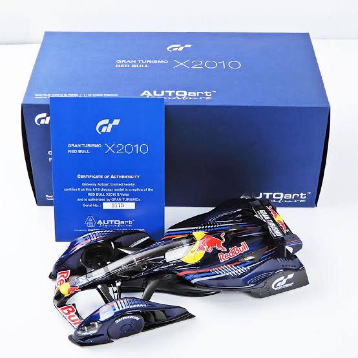 Amazon.co.jp: オートアート red bull X 2010 fancar 118 : おもちゃ