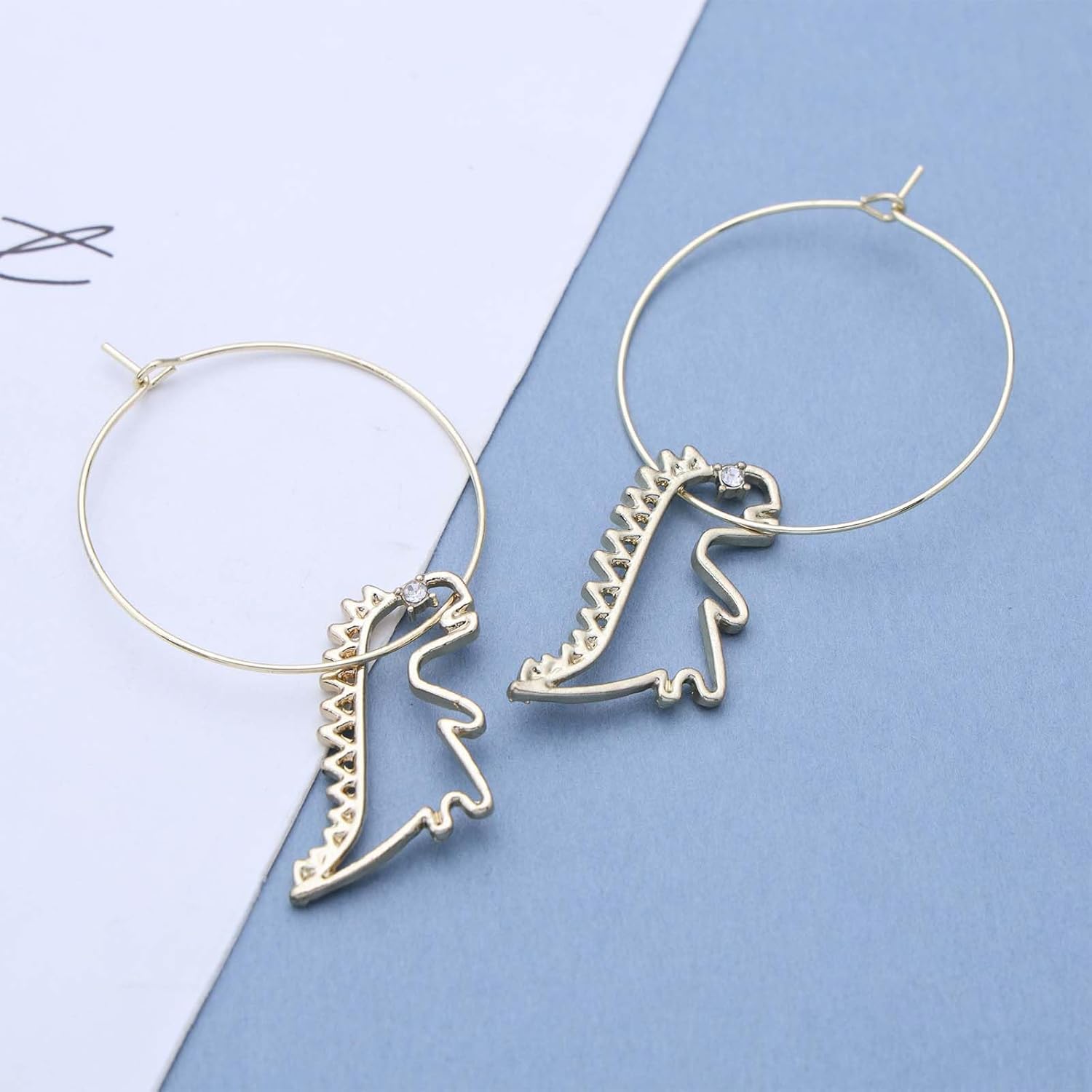 Andelaisi Boho Cartoon Dinosaur Dangle Earrings Vintage Hollow Circle Hoop Earrings Gold CZ Funny Dinosaur Earrings Personalized Animal Dinosaur Drop Earrings Jewelry for Women - Image 4