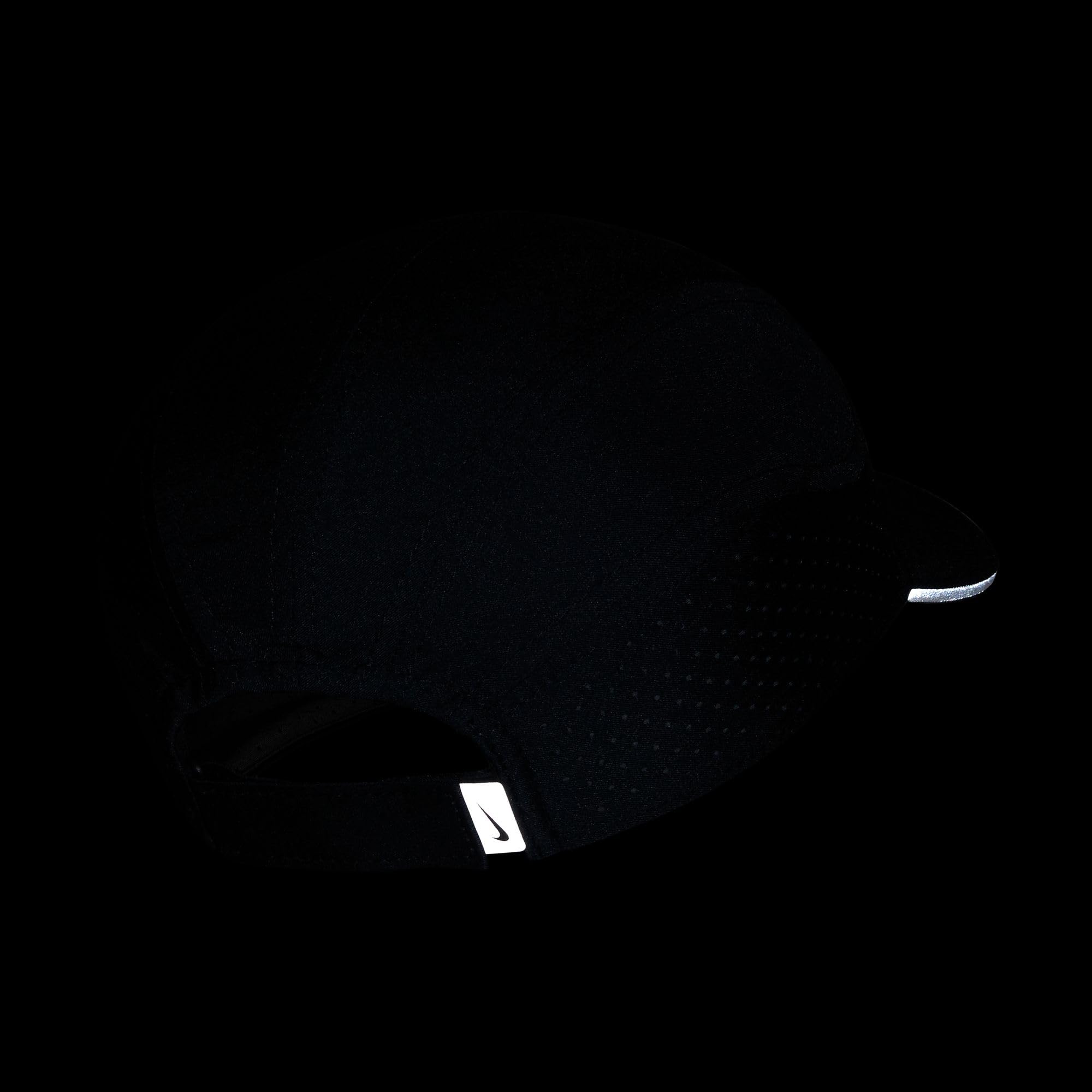 Nike Dri-FIT ADV Fly Cap mit unstrukturiertem und reflektierendem Design, FB5681
