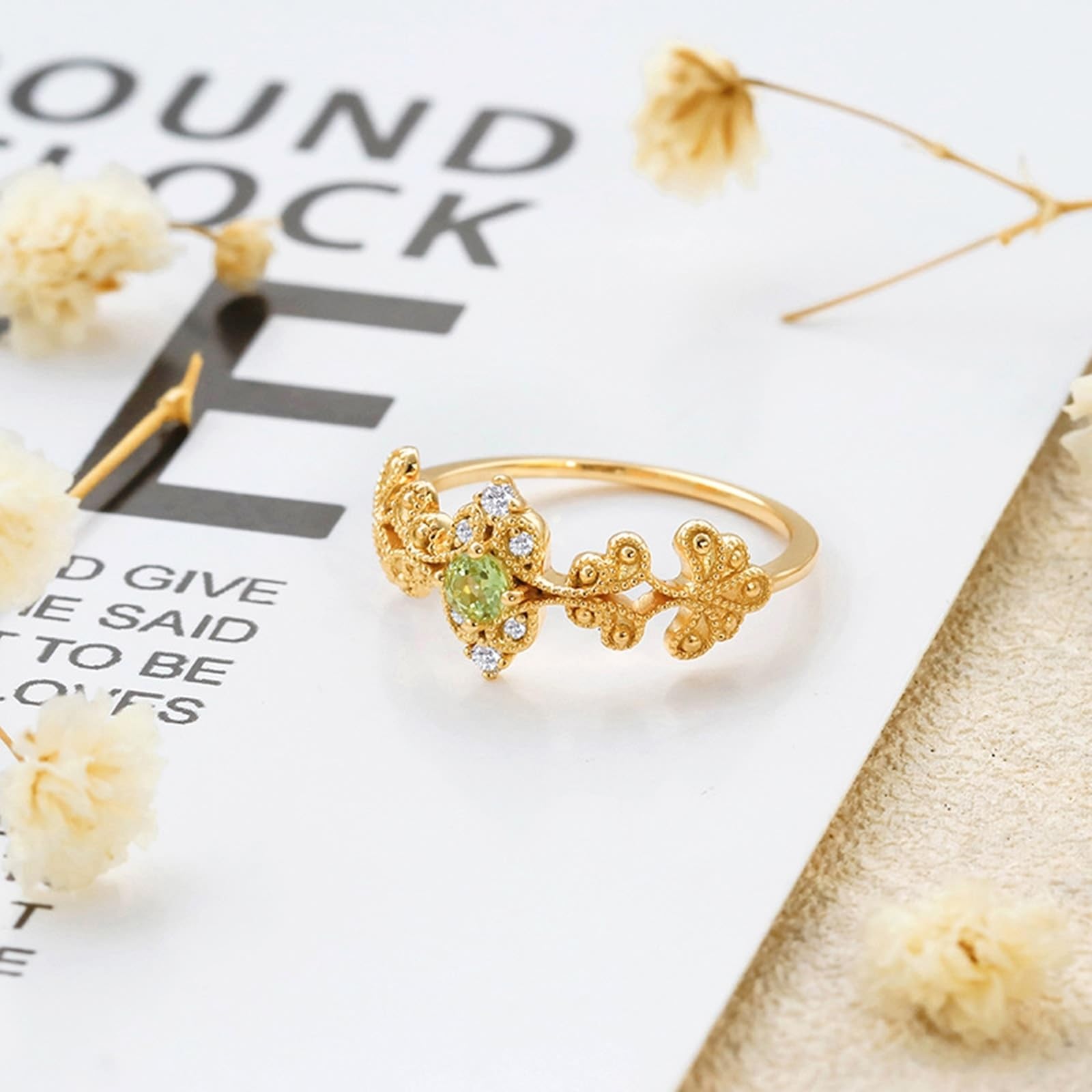 Par de anillos de oro 9 K/14 K/18 K con verde peridoto, flores en forma de vid
