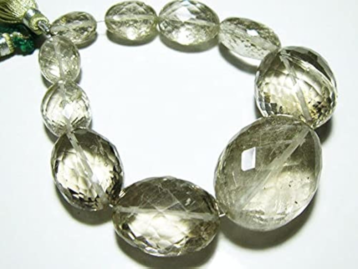 Quartz rutile doré facetté haut de gamme pour création de bijoux d'exception
