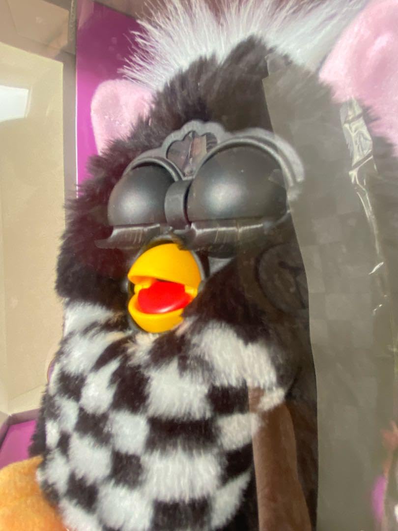 Amazon.co.jp: Furbyファービー スペシャル レーシング リミテッド 