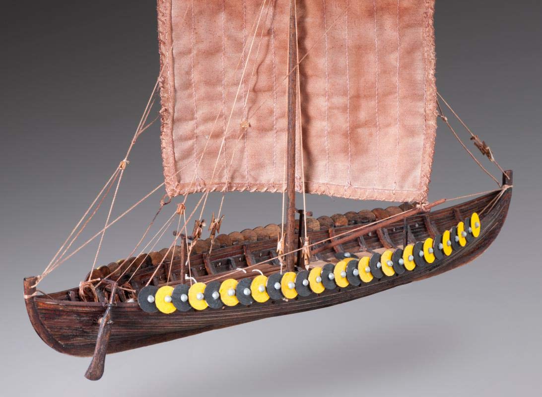 DUSEK Viking GOKSTA Scala.1:72 Length 305mm Width 135mm HEIGHT185mm