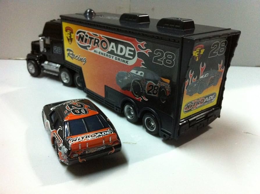 カーズ　 トーメンター　ピクサー Amazon | Mattel Disney-Pixar 