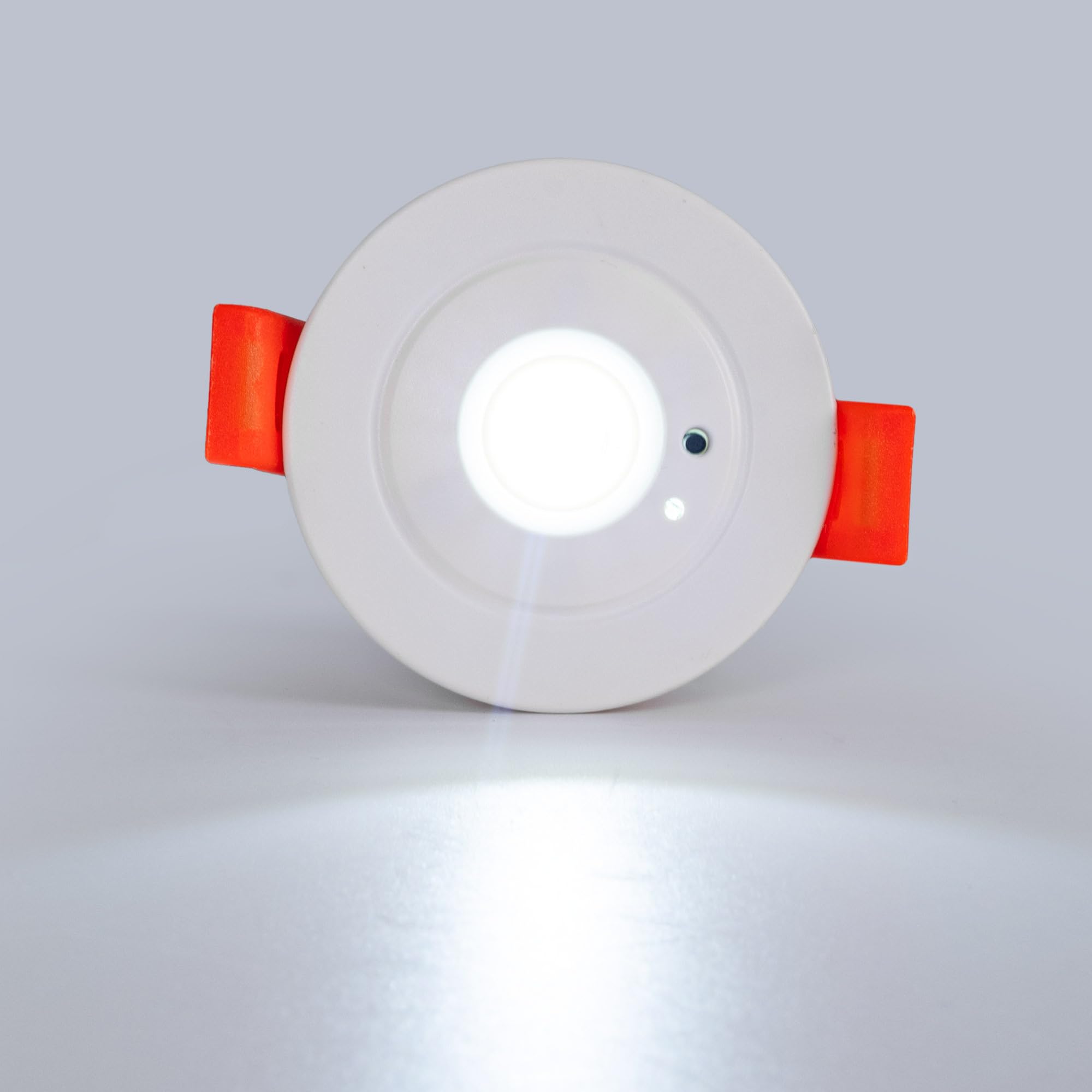 BARCELONA LED Éclairage de Secours LED 3W Encastré Ø60mm 6000K | LED 3W, encastrable Ø60mm, blanc froid 6000K, autonomie 3h, 250lm, batterie LiFePO4, IP20 intérieur