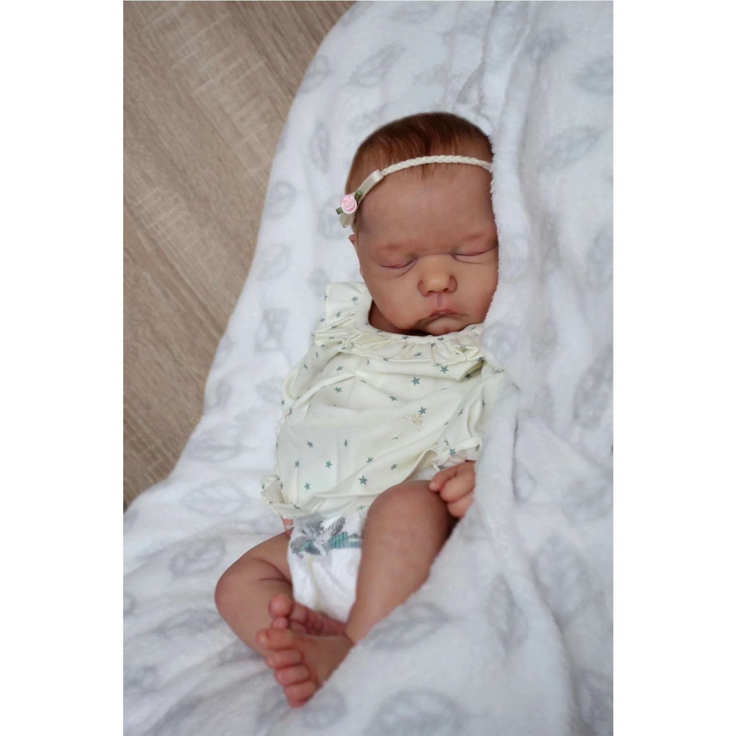 WOOROY リアルなリボーンベビードール ウィラ - 20インチ 生きているような睡眠 新生児 ベビードール 女の子 手作り 本物の赤ちゃん人形 柔らかい重みのある布付